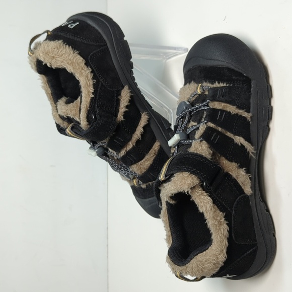 NWOT Keen big kids Newport fur TPS big fold gold shoes. Big kids size 2 EU 34 - Picture 13 of 14